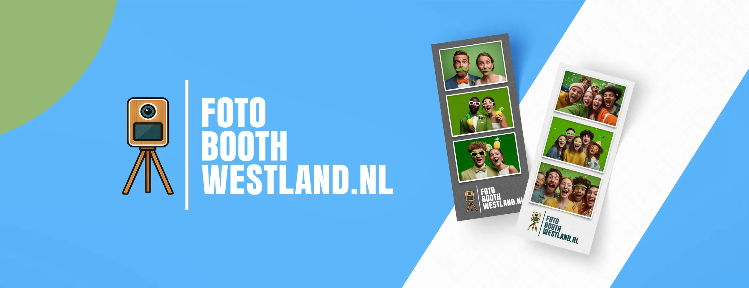 Logo van Fotobooth Westland naast twee fotostrips met lachende gasten, op een blauwe achtergrond